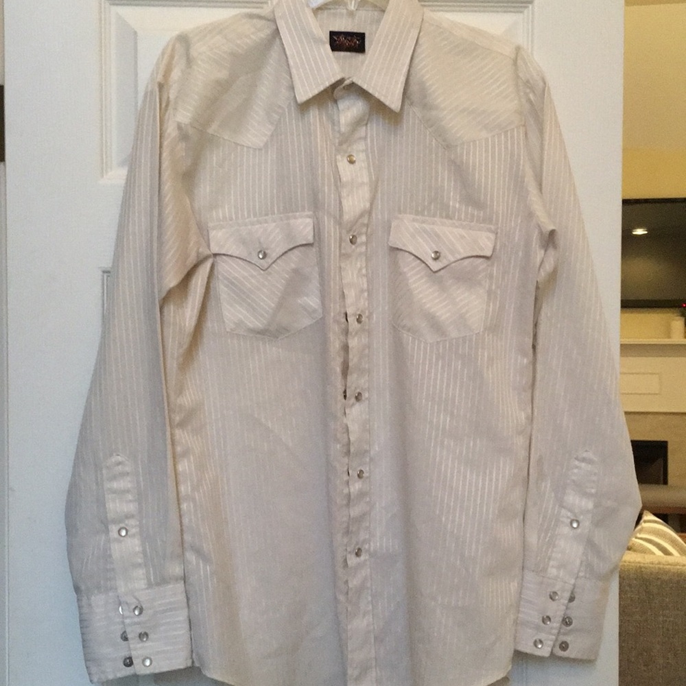 Men's pearl snap